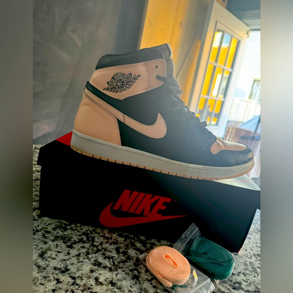 WORN ONCE!!! JORDAN RETRO 1 CRIMSON TINT SIZE 14!!!